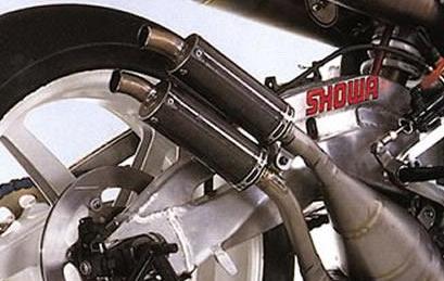 Copy_of_RGV500_KennyRoberts.JPG